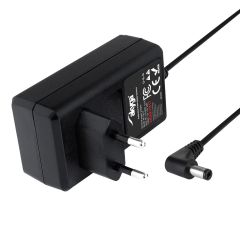 Universal power adapter Akyga AK-TB-17 12V / 2A 24W 5.5 x 2.1 mm 1.4m